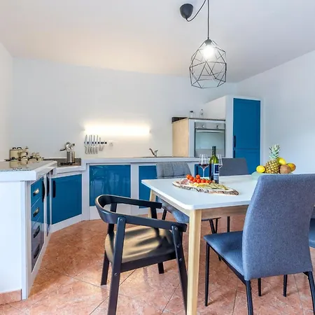 Serene Rural With Pool, Sun Deck, And Children's Play Area Tugare