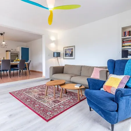 Serene Rural With Pool, Sun Deck, And Children's Play Area Vila